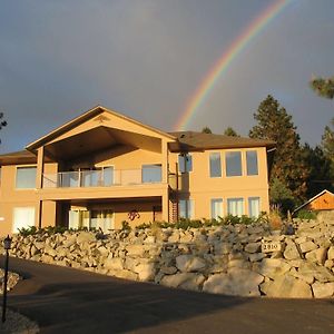 Bed and Breakfast Above Naramata Bed & Breakfast Exterior photo