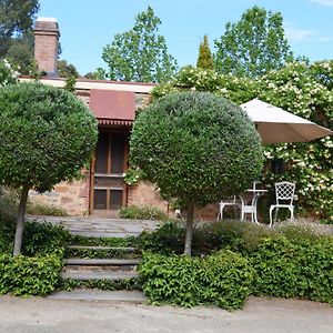 Bed and Breakfast The Heritage Garden Клер Exterior photo