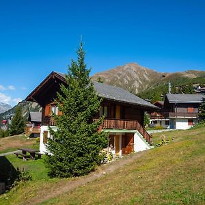 Апартаменти Chalet Bambi Rosswald Exterior photo