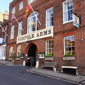 Norfolk Arms Hotel Ерандел Exterior photo