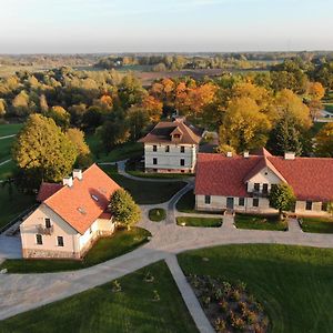 Готель Mazmezotnes Muiza Exterior photo