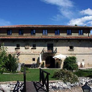 Hotel Posada Fuentes Carrionas Camasobres Exterior photo