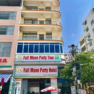 Full Moon Party Hotel Хайфон Exterior photo