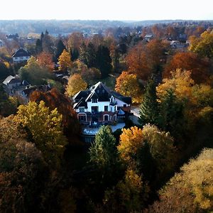 Готель Martin'S Manoir Женваль Exterior photo