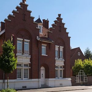 Logis - Belle Hotel, Lille-Ouest Баєль Exterior photo