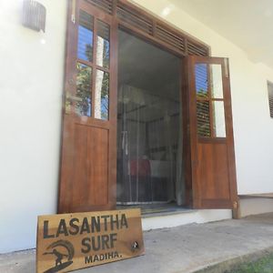 Lasantha Surf, Madiha Матара Exterior photo