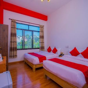 Oyo 240 Hotel Aagan Kathmandu Дуліхел Exterior photo