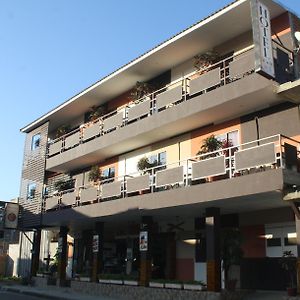 Hotel-Restaurante Ancora Пуерто-Лопес Exterior photo