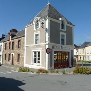 Готель Beausejour Sainte-Suzanne  Exterior photo