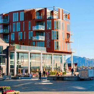 Lofoten Suiteapartments Сволвер Exterior photo