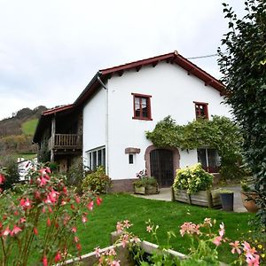 Ferme Ithurburia Saint-Michel  Exterior photo