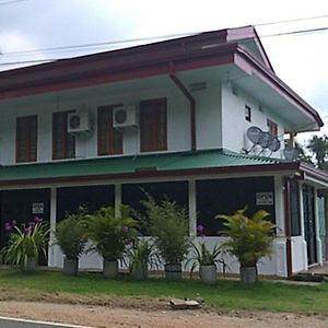 Anura Guest Inn Елла Exterior photo