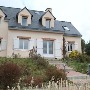 Вілла Maison Saint-Vincent-sur-Oust Exterior photo