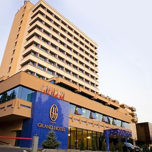 Grand Hotel Тиргу-Муреш Exterior photo