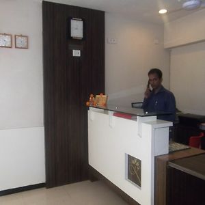 Готель New Kubers Residency Наві-Мумбаї Exterior photo
