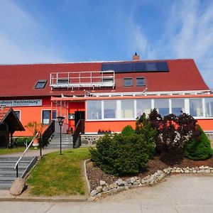 Готель Landhaus Mecklenburg Варен Exterior photo