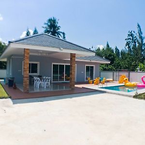 Atomic Pool Villa Хуахін Exterior photo