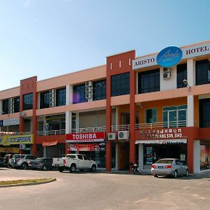 Aristo Hotel Putatan Кота-Кінабалу Exterior photo