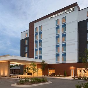 Springhill Suites By Marriott Milwaukee West/Вауватоса Exterior photo