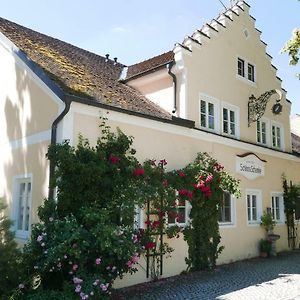 Schloss - Schenke Tunzenberg Mengkofen Exterior photo