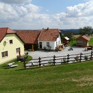 Вілла Gaestehaus Zur Alten Buche Eisengraberamt Exterior photo