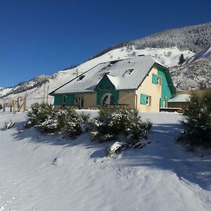 Готель Gite De Montagne Du Plateau De Lhers- Accueil Randonneurs Accous Exterior photo