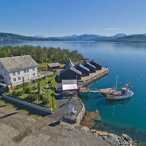 Готель Finsnes Gaard Фінснес Exterior photo