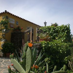 Гостьовий будинок Casa La Vistita Ґія-де-Ісора Exterior photo