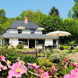 Bed and Breakfast Domaine Le Hetrey Toutainville Exterior photo