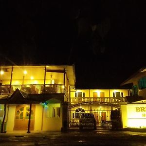 Bright Hotel Науншве Exterior photo