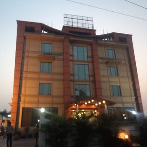 Amaya Hotels Барелі Exterior photo