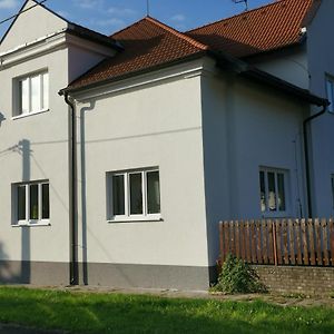 Apartmany Za Sakurou Годонін Exterior photo