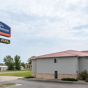 Готель Howard Johnson By Wyndham West Fargo Exterior photo