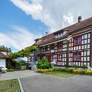 Готель Historische Residenz Lindeneck Guttingen Exterior photo