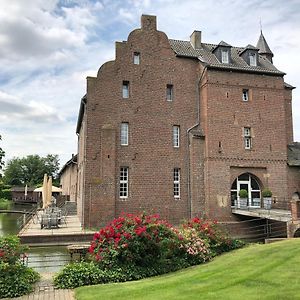 Готель Burg Obbendorf Niederzier Exterior photo