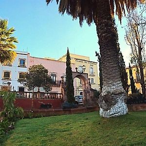 Готель La Casona De Los Vitrales Сакатекас Exterior photo