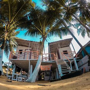 Ceylon Beach Home Ґалле Exterior photo