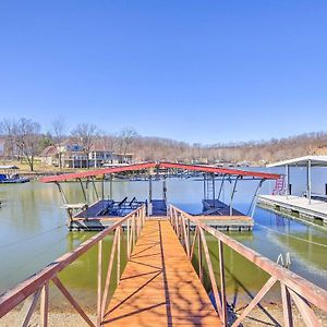 Waterfront Lake Of The Ozarks Cabin With Boat Dock! Кемндентон Exterior photo
