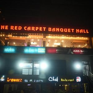 Готель Red Carpet Горакхпур Exterior photo