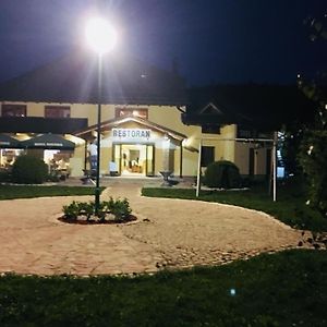 Omladinski Hotel Rostovo Бугойно Exterior photo