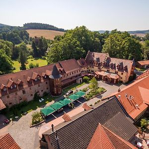 Schlosshotel Weyberhoefe Гесбах Exterior photo