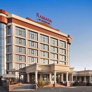 Готель Ramada By Wyndham Шимкент Exterior photo