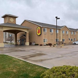 Готель Super 8 By Wyndham Great Bend Exterior photo