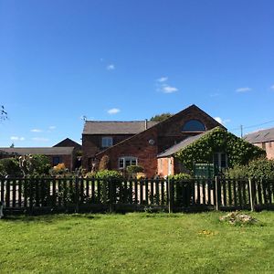 The Barn Bed And Breakfast Ліверпуль Exterior photo