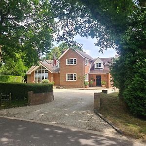 Bed and Breakfast Ha'Penny Acre Sherfield English Exterior photo