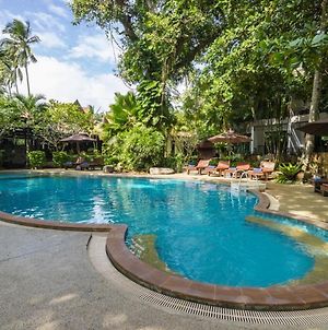 Sunrise Tropical Resort Рейлі-Біч Swimming Pool photo