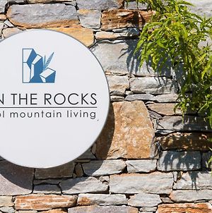 Апарт готель On The Rocks Theologos  Exterior photo