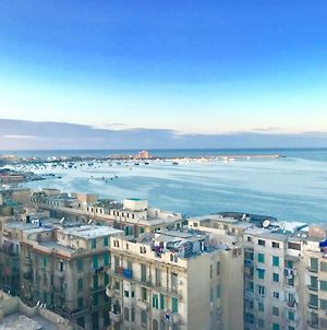 Downtown Sea View Suites Александрія Exterior photo