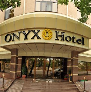 Onyx Hotel Бішкек Exterior photo