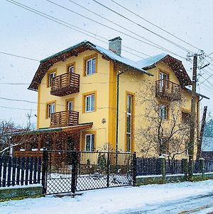 Готель Ніч над Карпатами Славське Exterior photo